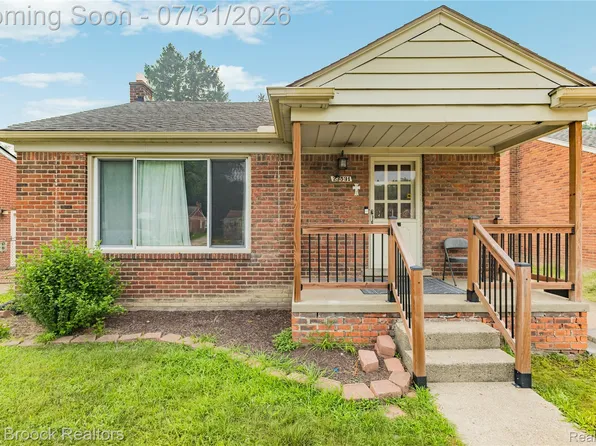 23531 Scotia Rd, Oak Park, MI 48237