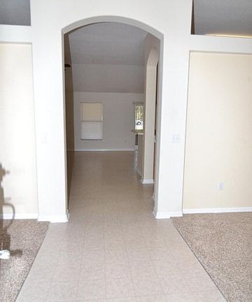 2nd image of 20 Potterville Ln