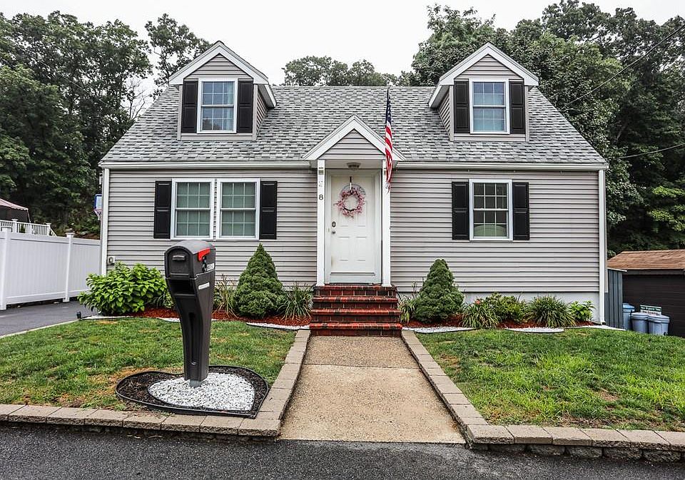 1st image of 8 Westford St