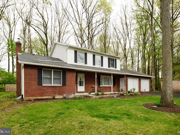 105 Pickwick Ave, State College, PA 16803