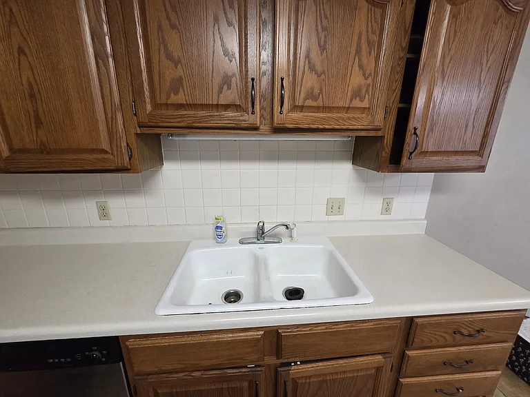 118 Candlewick Dr — Photo 12