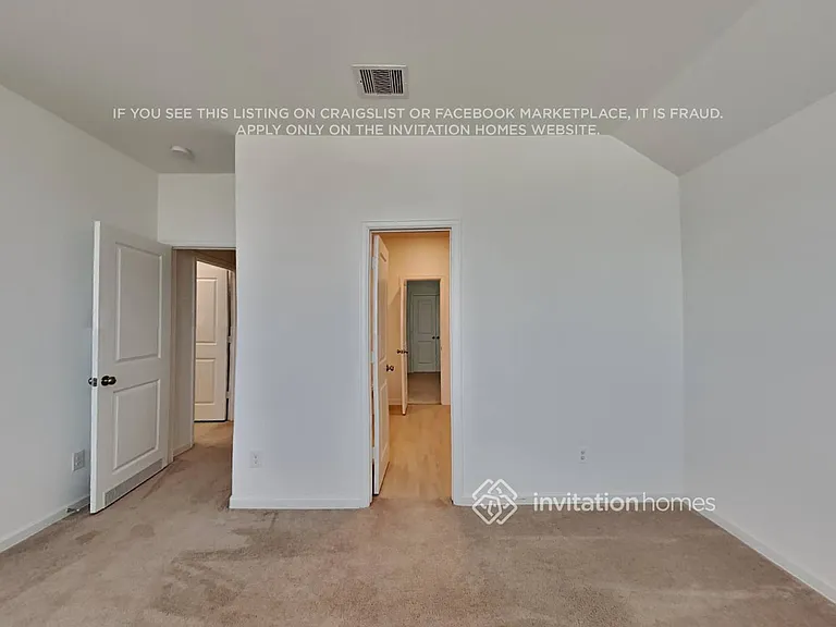 4019 Champlain Way — Photo 12