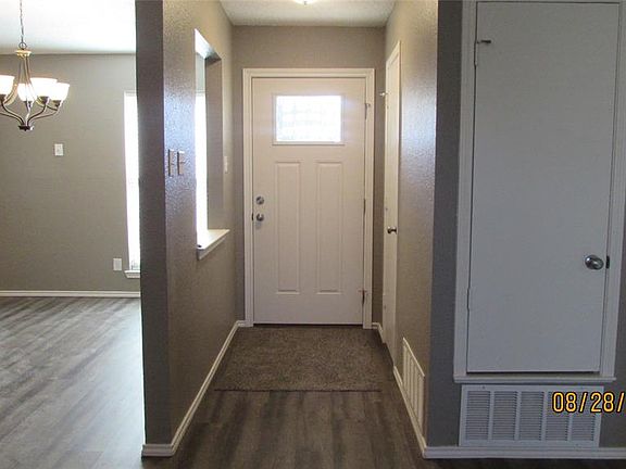 5th image of 1824 Hunting Green Dr