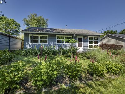 9415 N Geneva Ave, Portland, OR, 97203