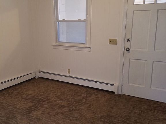 2nd image of 119 School St APT 3