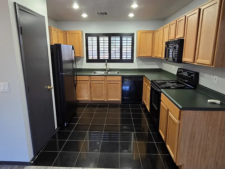 3448 S Chaparral Rd — Photo 16