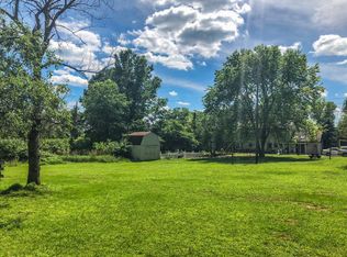 203 Narragansett Dr, McKeesport, PA 15135