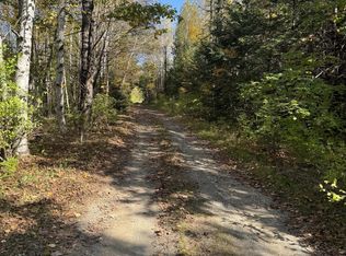 9-2 Lilly Dr, Newport, ME 04953