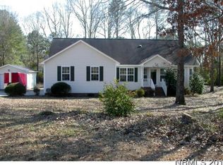 102 Winchester Ct, New Bern, NC 28562