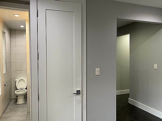 5th image of 1569 Lexington Ave APT 11