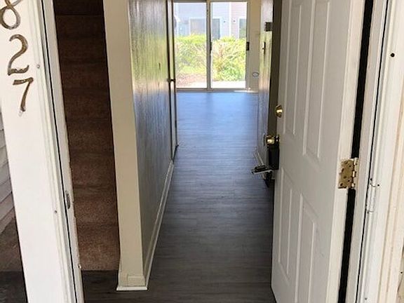 2nd image of 3827 Staffordshire Ln