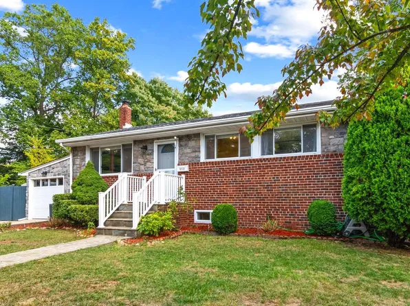 12121 Livingston St, Silver Spring, MD 20902