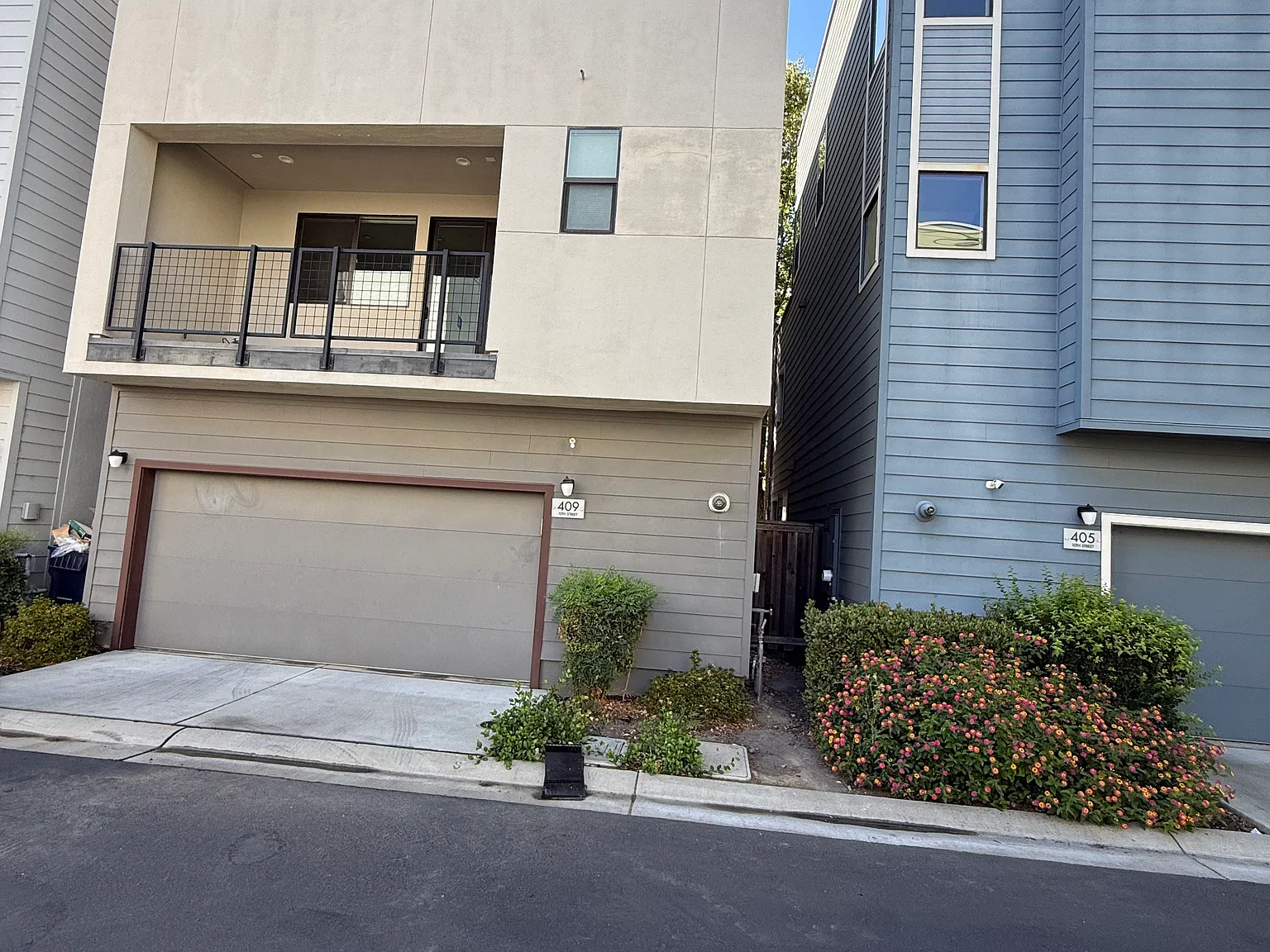 3 bed, 3.5 bath, 1745 sqft, $3,950 — Photo 2