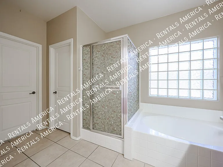 7414 N 88th Ln — Photo 32