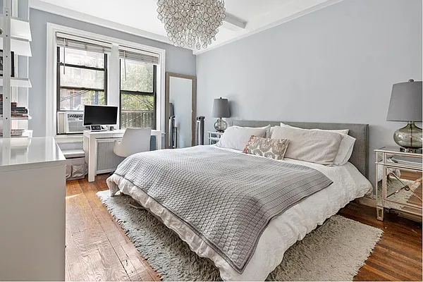 Sold by Douglas Elliman | media 4