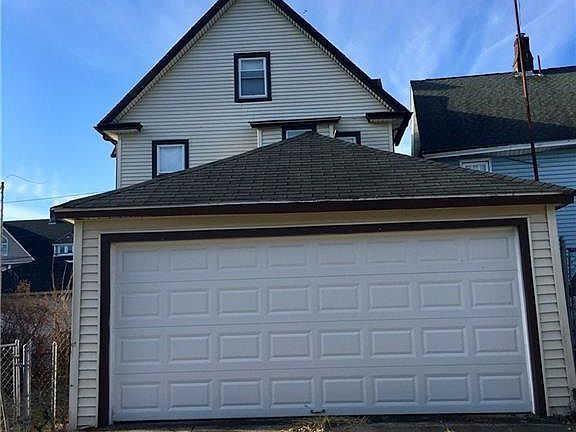 2nd image of 754 Norman St #754