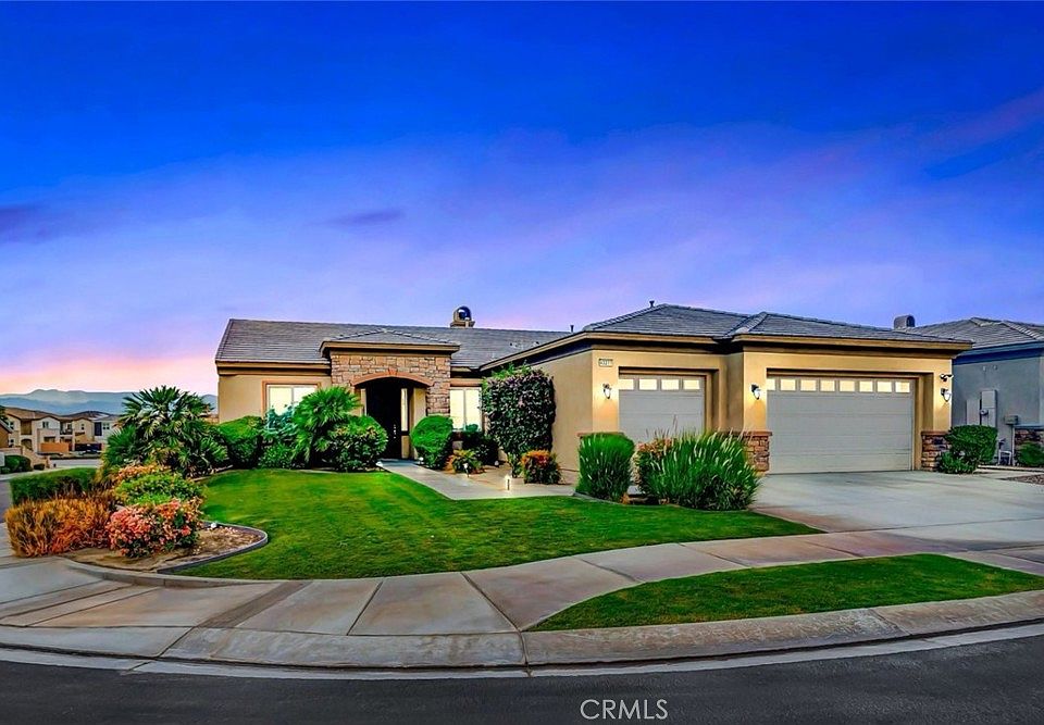 1st image of 43277 Sentiero Dr