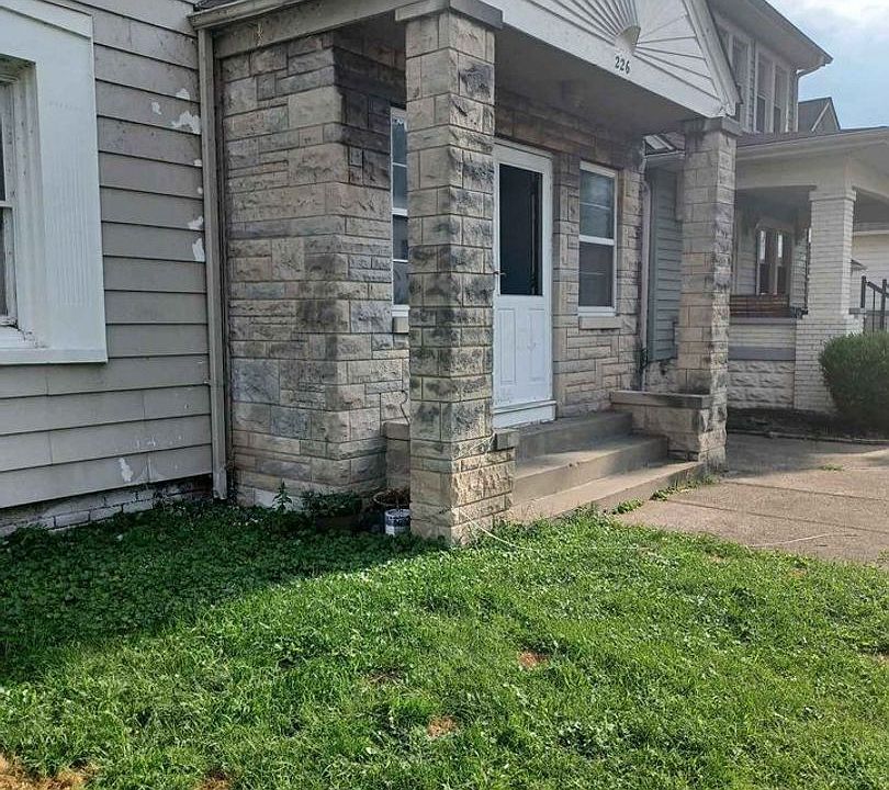 2nd image of 226 E Maple St #2853FD495