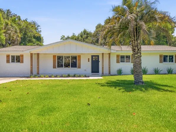 324 Leah Miller Dr, Fort Walton Beach, FL 32548