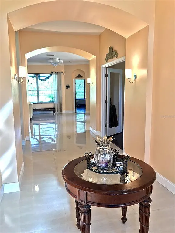 3 bed, 2.0 bath, 2235 sqft, $3,300 — Photo 3