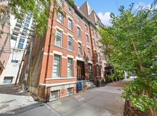 156 W Huron St #3D, Chicago, IL 60654