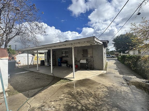 4th image of 7429 Diamond St