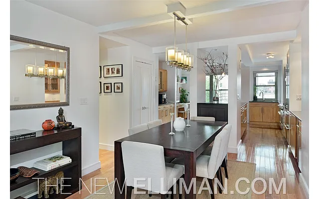 Sold by Douglas Elliman | media 24