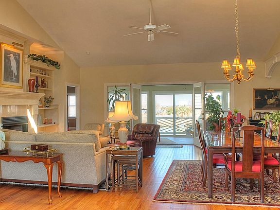 5th image of 606 Lake Pointe