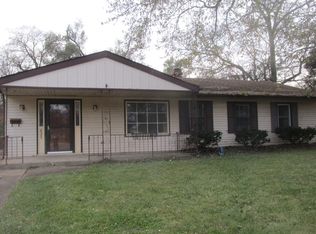 827 Parkside Ct, Streamwood, IL