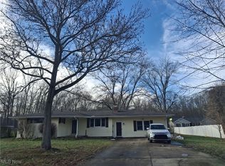 2444 Janice Dr, Southington, OH 44470