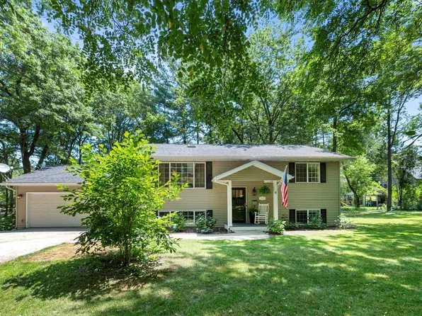 N4375 Poplar AVENUE, Cambridge, WI 53523