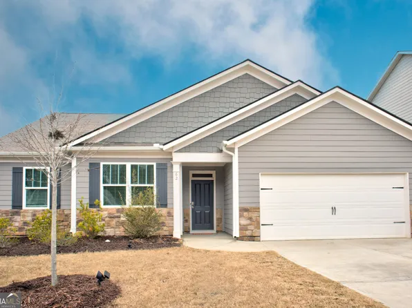 62 Embry Blvd, Pendergrass, GA 30567