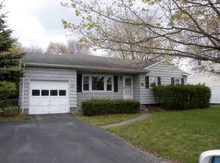 56 Lakeshore Dr, Plattsburgh, NY 12901