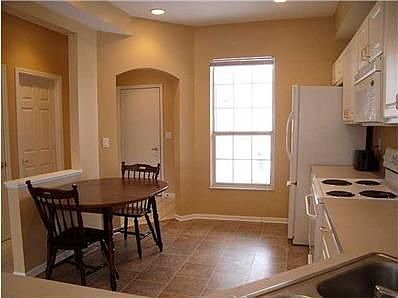 4th image of 2638 Rustling Oak Blvd