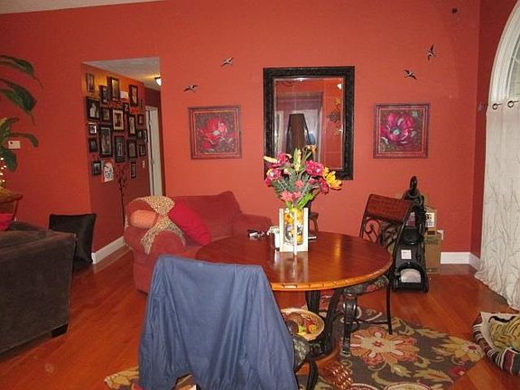 5th image of 209 Cherry Jubilee Way