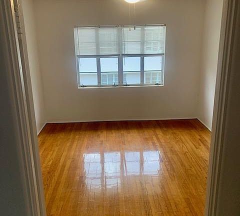 4th image of 306 Lakeview St #307