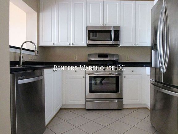 4th image of 4950 Brenman Park Dr APT 213