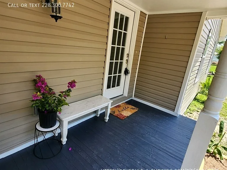 912 Maple St — Photo 27