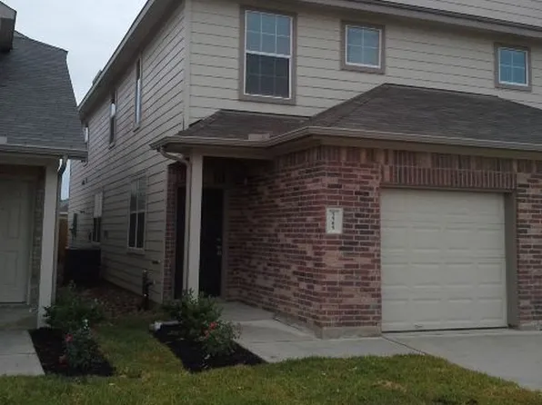 5565 Plantation Forest Dr, Katy, TX 77449