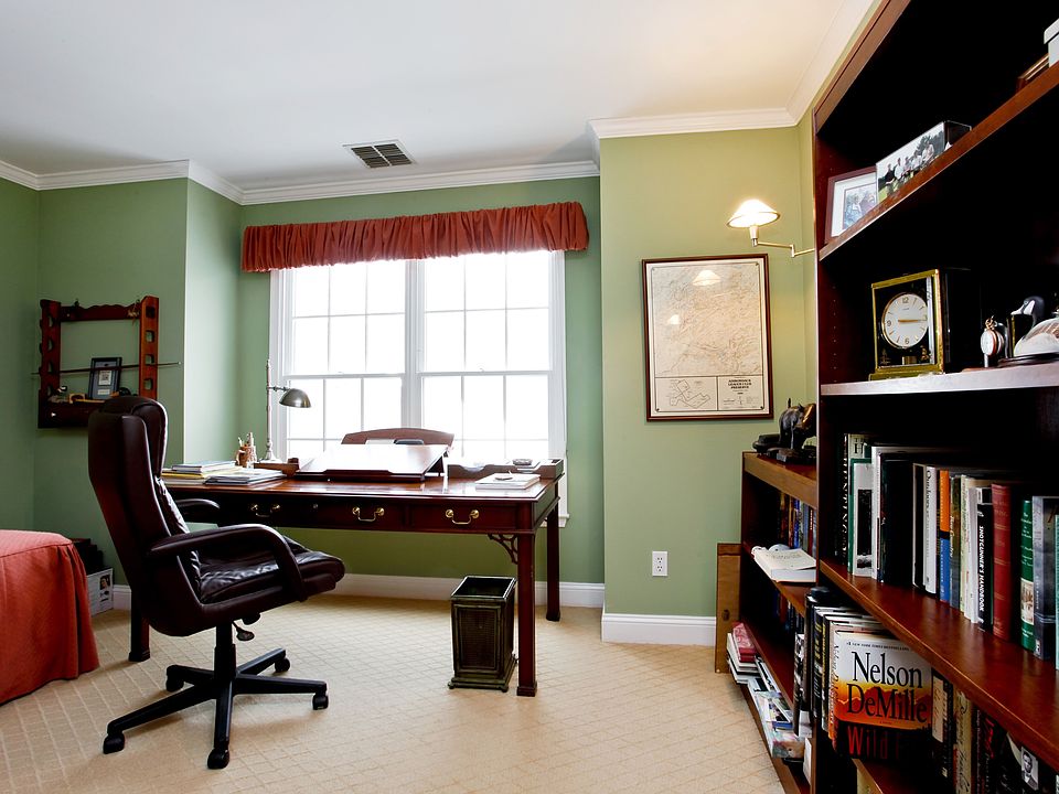 1st image of 15 Club Pointe Dr #15