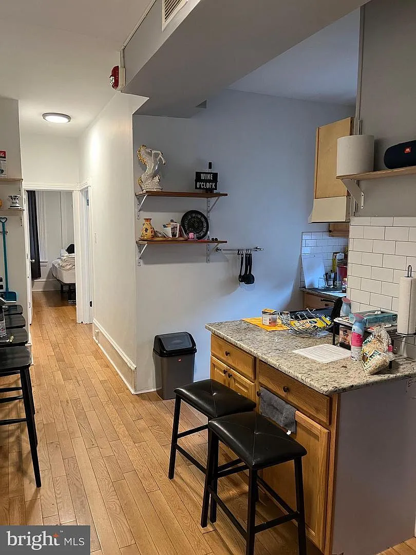2 bed, 950 sqft, $950 — Photo 1