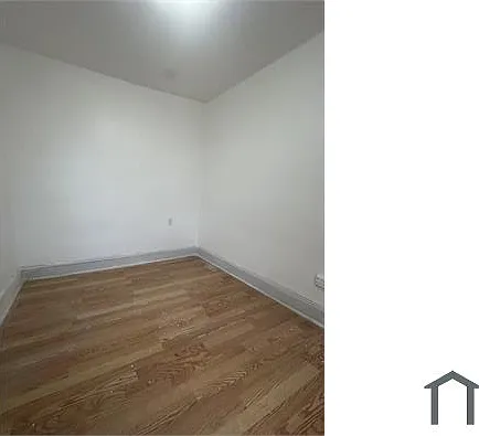 260 W Queen Ln #2 — Photo 9