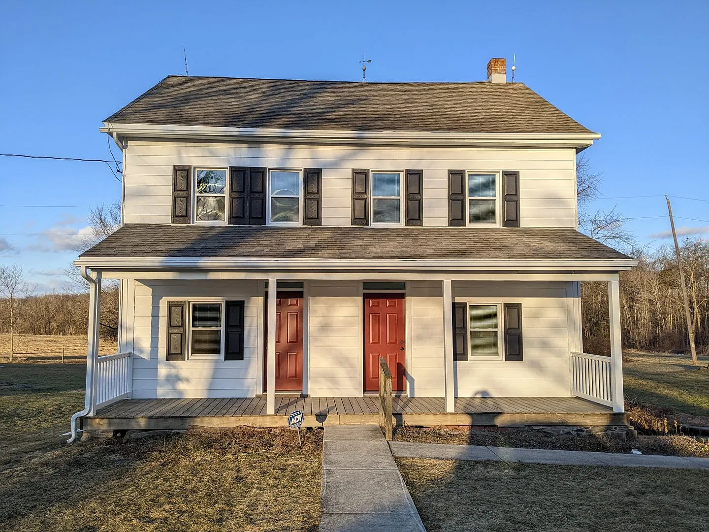 3 Bedroom Farmhouse for Rent! — Photo 1