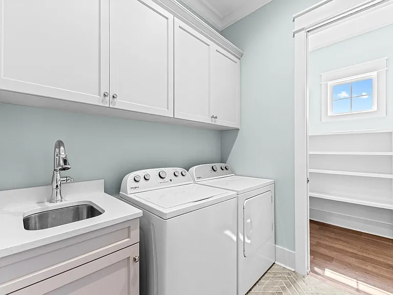 465 Karcher Ave — Photo 40