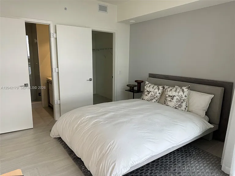 2000 Metropica Way #903 — Photo 14