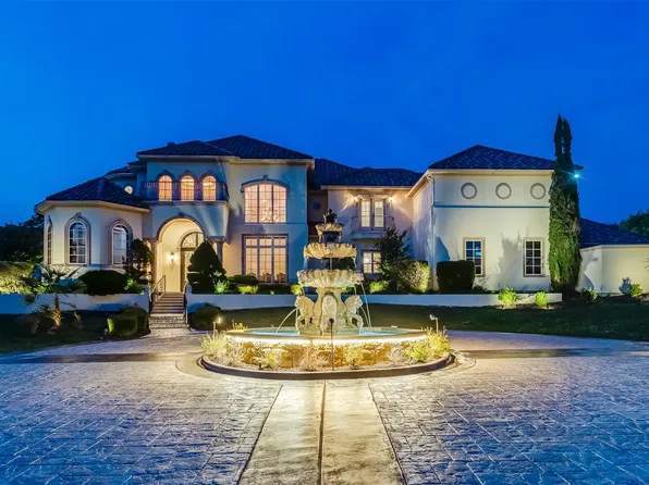 8600 Riviera Ct, Flower Mound, TX 75022