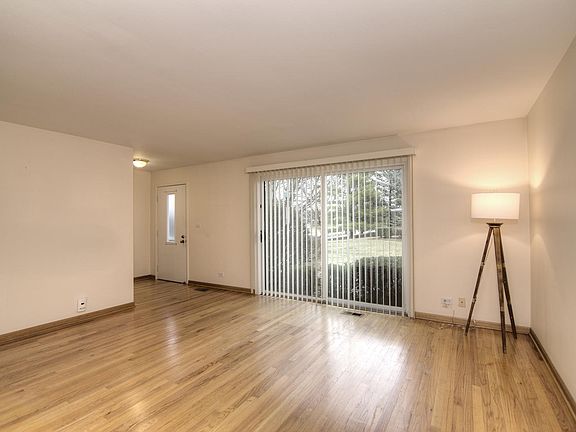 5th image of 167 Quincy Ct APT C