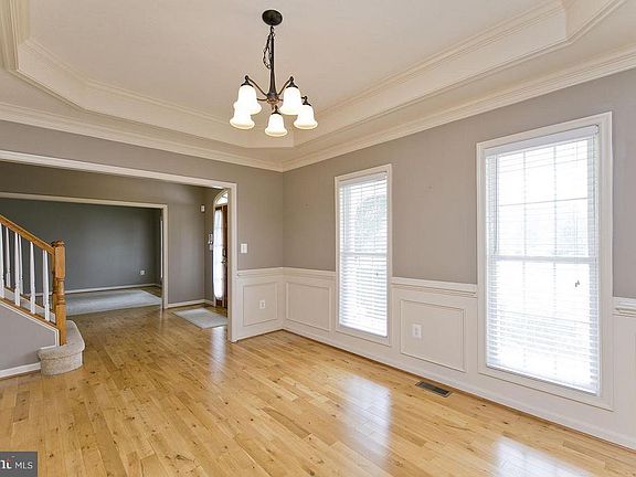 2nd image of 423 Albin Dr