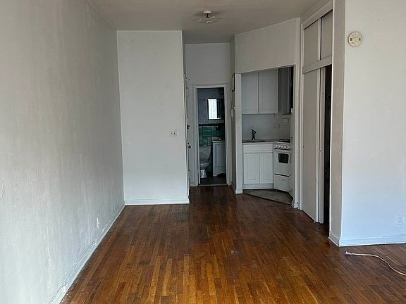 5th image of 311 E 90th St APT 4B