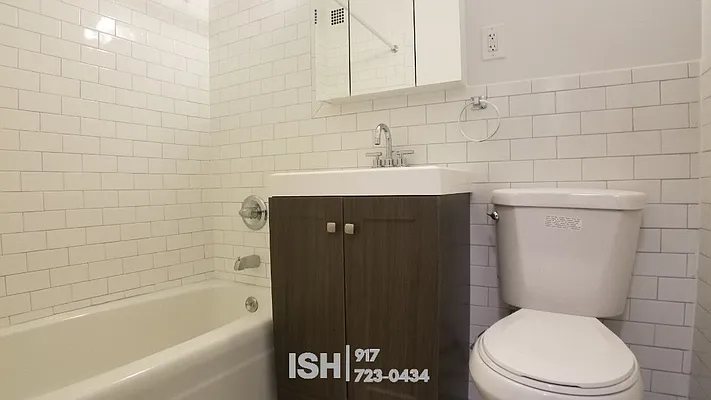 Rented by Area New York | media 10